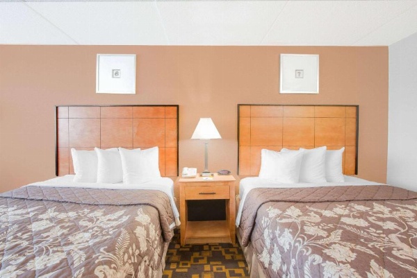 Days Inn by Wyndham Gettysburg image 10