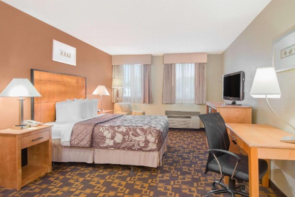 Days Inn by Wyndham Gettysburg image 8